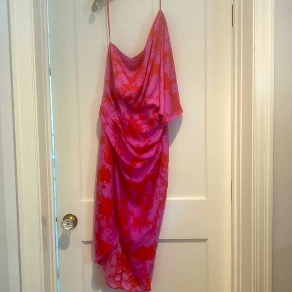 DO+BE Dresses & Skirts - NWT DO + BE one shoulder dress in red and purple floral pattern